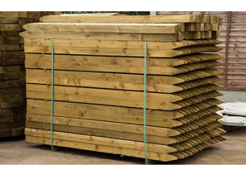 Timber Posts & Stakes